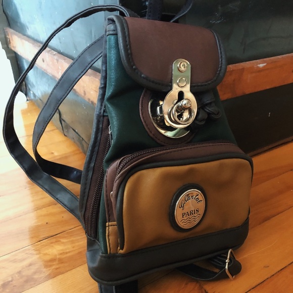 [SOLD] 
Vintage Mini backpack - Picture 3 of 3